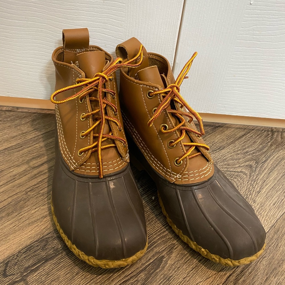 Basically new classic LL BEAN BOOTS - Size 9